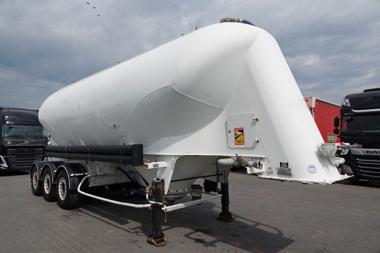 Spitzer CEMENTONACZEPA / 37 000 L / SILOS / 3 KOMORY - Silo poolhaagis: pilt 2 Spitzer CEMENTONACZEPA / 37 000 L / SILOS / 3 KOMORY - Silo poolhaagis: pilt 2