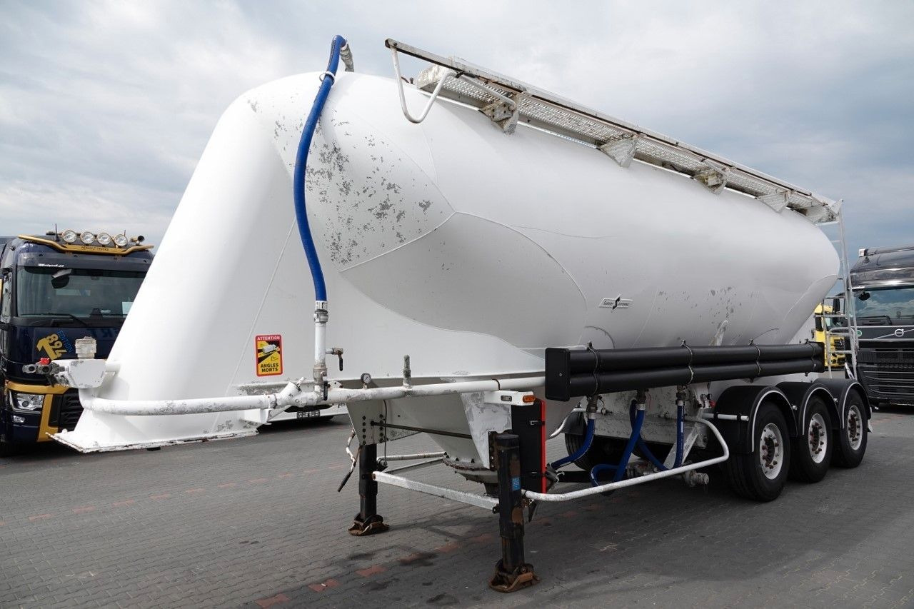 Spitzer CEMENTONACZEPA / 37 000 L / SILOS / 3 KOMORY - Silo poolhaagis: pilt 4 Spitzer CEMENTONACZEPA / 37 000 L / SILOS / 3 KOMORY - Silo poolhaagis: pilt 4