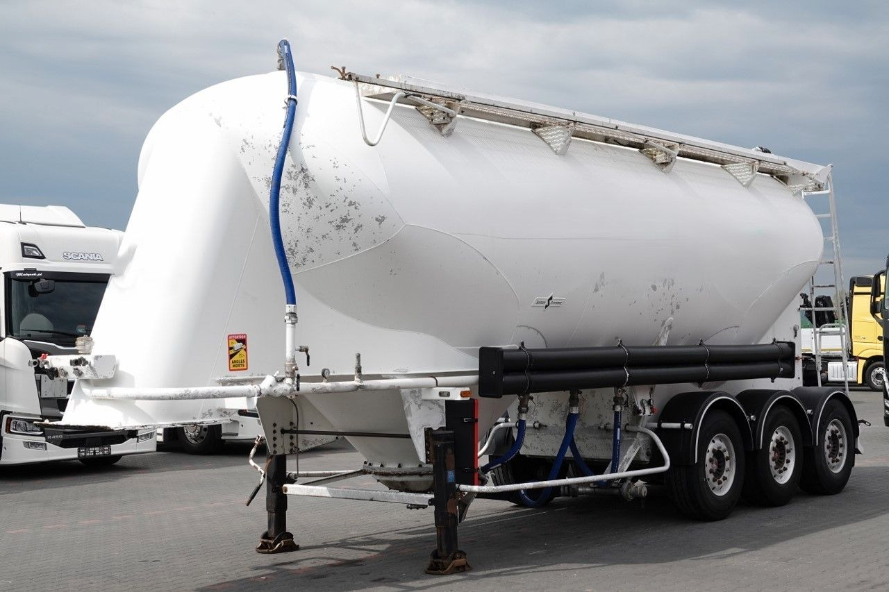 Spitzer CEMENTONACZEPA / 37 000 L / SILOS / 3 KOMORY - Silo poolhaagis: pilt 3 Spitzer CEMENTONACZEPA / 37 000 L / SILOS / 3 KOMORY - Silo poolhaagis: pilt 3