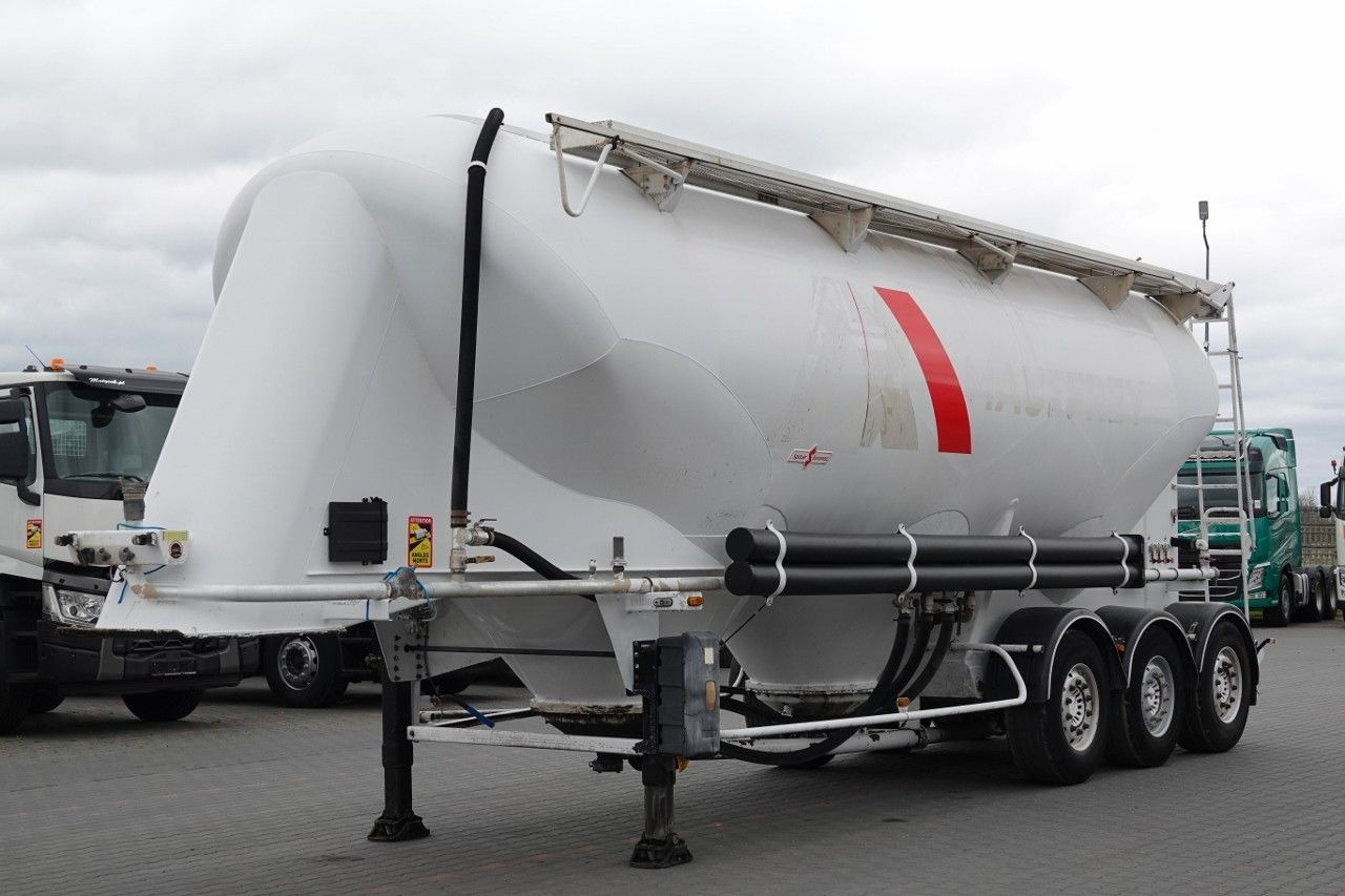 Spitzer CEMENTONACZEPA / 43 000 L / SILOS / 3 KOMORY / O - Silo poolhaagis: pilt 2 Spitzer CEMENTONACZEPA / 43 000 L / SILOS / 3 KOMORY / O - Silo poolhaagis: pilt 2