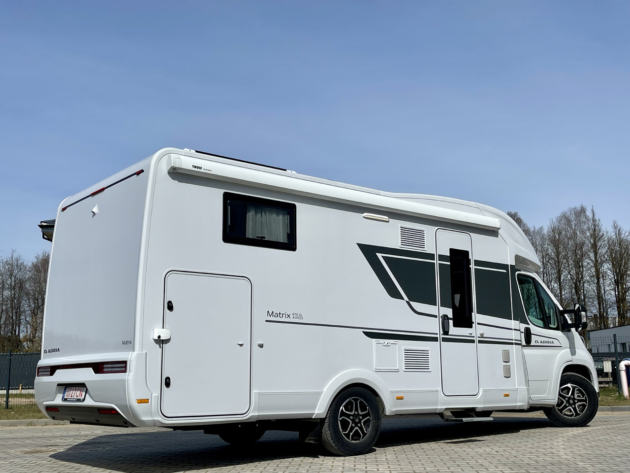 ADRIA Matrix 670 SL - Poolintegreeritud matkaauto: pilt 3 ADRIA Matrix 670 SL - Poolintegreeritud matkaauto: pilt 3