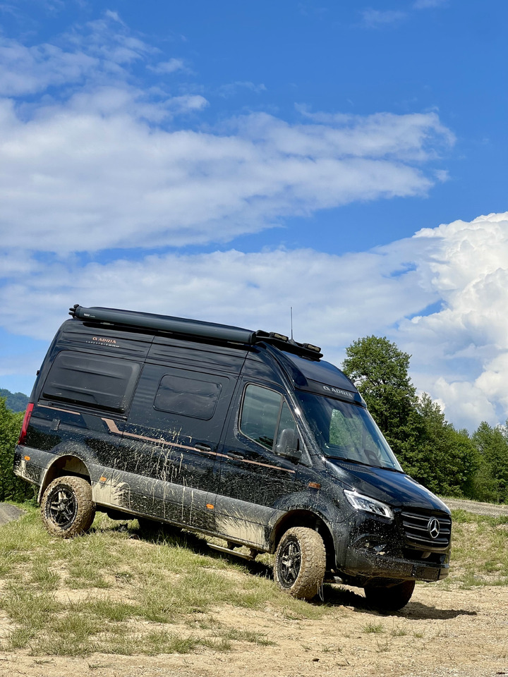 ADRIA Super Twin 600 SP - Campervan: pilt 1 ADRIA Super Twin 600 SP - Campervan: pilt 1