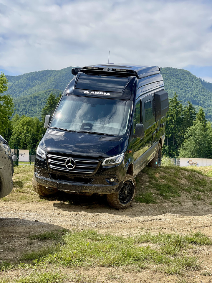 ADRIA Super Twin 600 SP - Campervan: pilt 3 ADRIA Super Twin 600 SP - Campervan: pilt 3