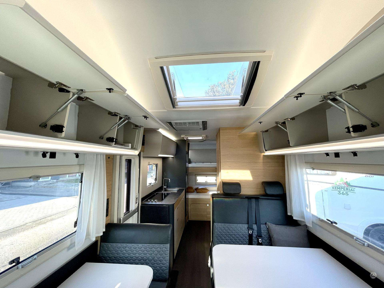 Adria Coral XL 650DK - Alkooven: pilt 5 Adria Coral XL 650DK - Alkooven: pilt 5