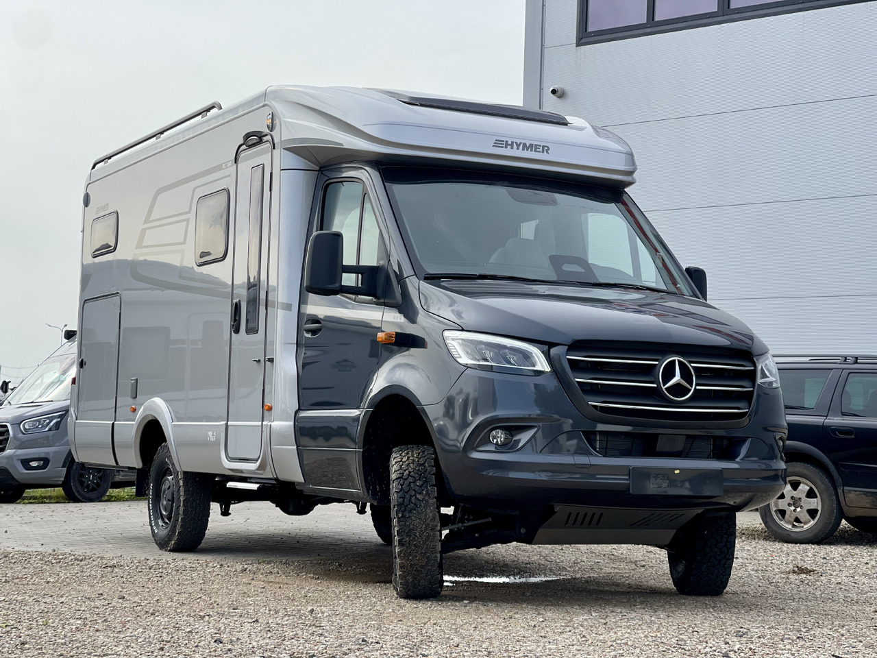 HYMER / ERIBA MLT 580 4x4 - Poolintegreeritud matkaauto: pilt 1 HYMER / ERIBA MLT 580 4x4 - Poolintegreeritud matkaauto: pilt 1