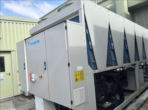 Daikin EWAT700T Chiller - Toidumasin: pilt 4 Daikin EWAT700T Chiller - Toidumasin: pilt 4