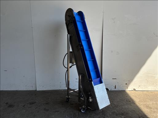 NNP Flighted elevator conveyor - Konveier: pilt 1 NNP Flighted elevator conveyor - Konveier: pilt 1