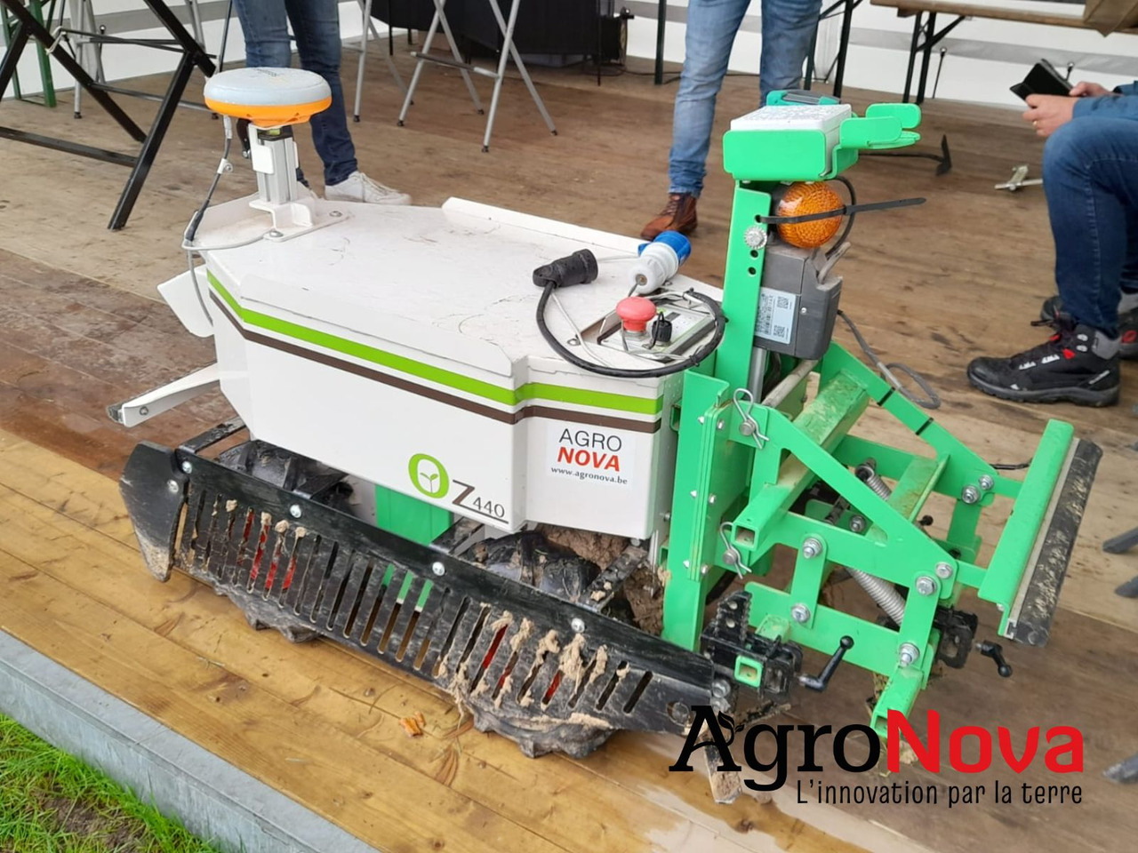 Naïo Robot Oz MARAICHAGE - Põllutööseade: pilt 2 Naïo Robot Oz MARAICHAGE - Põllutööseade: pilt 2