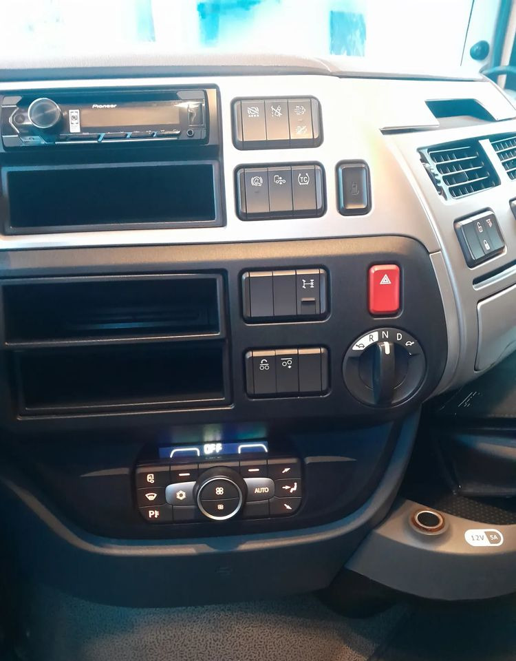 DAF XF 106 450 / BDF RETARDER - Kabiinišassiiga veoauto: pilt 4 DAF XF 106 450 / BDF RETARDER - Kabiinišassiiga veoauto: pilt 4