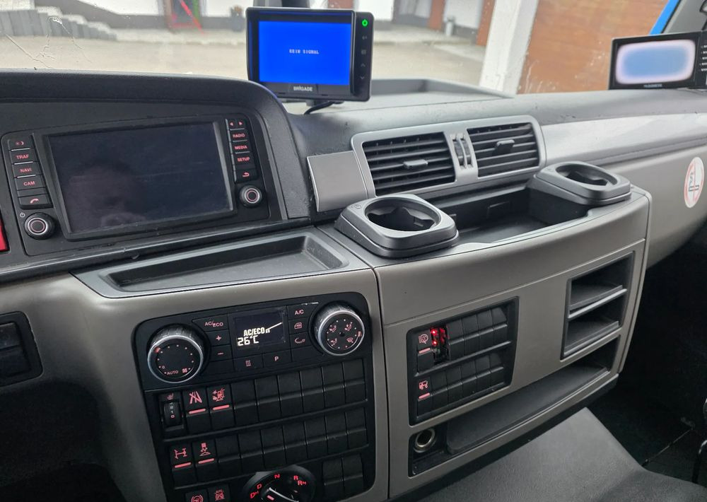 MAN TGM 18.320 urządzenie hakowe AXOR - Kabiinišassiiga veoauto: pilt 2 MAN TGM 18.320 urządzenie hakowe AXOR - Kabiinišassiiga veoauto: pilt 2