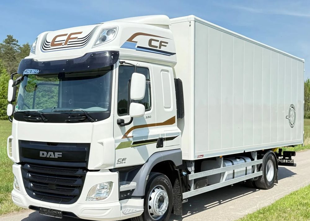 DAF CF 330/10.2017/KONTENER/IZOTERMA/WINDA/18 PALET/E6/NISKI PRZEBIEG/Z NIEMIEC/JAK NOWY/DUŻY SILNIK/ - Kasti veoauto: pilt 1 DAF CF 330/10.2017/KONTENER/IZOTERMA/WINDA/18 PALET/E6/NISKI PRZEBIEG/Z NIEMIEC/JAK NOWY/DUŻY SILNIK/ - Kasti veoauto: pilt 1