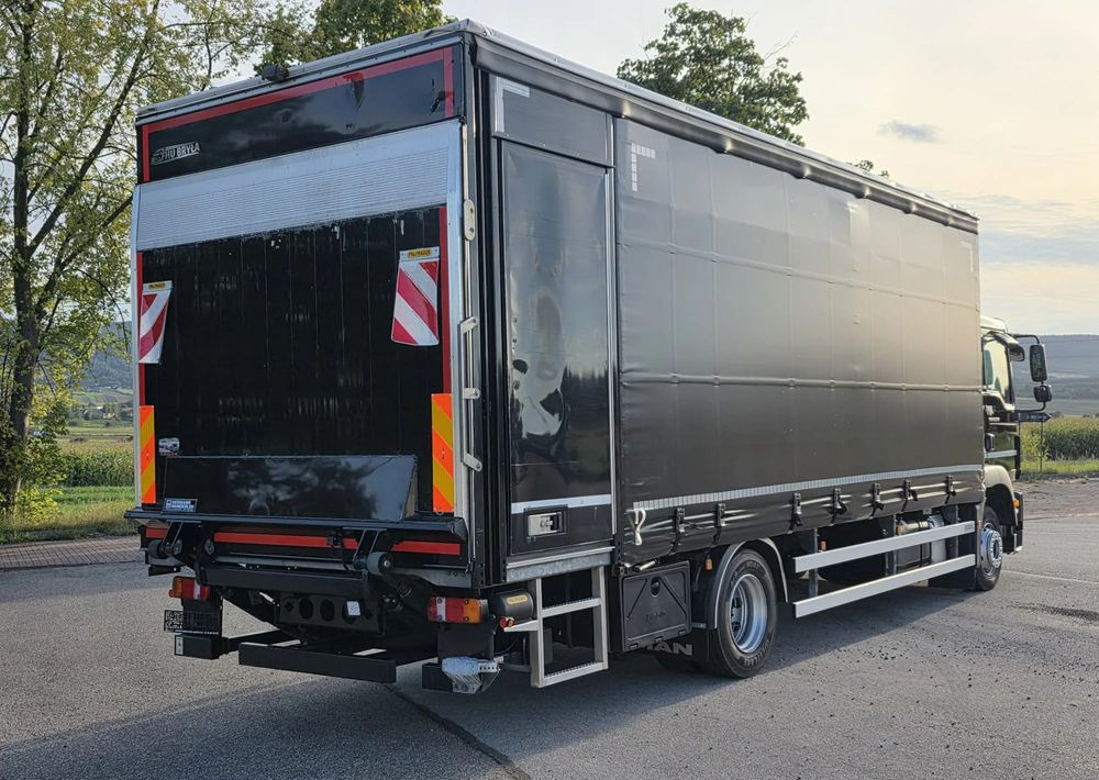 MAN TGM 12.290 / 15.290 / E6/ FIRANKA /BOCZNE DRZWI / BURTO-FIRANKA / 18PALET / WINDA / NISKI PRZEBIEG / 2018/ CAŁY NA PODUSZKACH / SERWISOWANY - Tent veoauto: pilt 5 MAN TGM 12.290 / 15.290 / E6/ FIRANKA /BOCZNE DRZWI / BURTO-FIRANKA / 18PALET / WINDA / NISKI PRZEBIEG / 2018/ CAŁY NA PODUSZKACH / SERWISOWANY - Tent veoauto: pilt 5