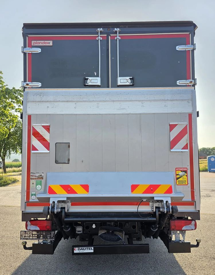 MAN TGM 15.290 / BURTO-FIRANKA / CAŁY NA PODUSZKACH /KLIMA POSTOJOWA / 2018R / NISKI PRZEBIEG / 18 PALET / E6 / JAK NOWY / WINDA / - Tent veoauto: pilt 5 MAN TGM 15.290 / BURTO-FIRANKA / CAŁY NA PODUSZKACH /KLIMA POSTOJOWA / 2018R / NISKI PRZEBIEG / 18 PALET / E6 / JAK NOWY / WINDA / - Tent veoauto: pilt 5