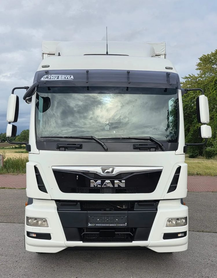 MAN TGM 18.290 / 18.250 /E6 / 22 PALETY / AUTOMAT / ZSUWANY DACH ORAZ BOKI / 9700 ŁADOWNOŚĆ / SERWISOWANY / NISKI PRZEBIEG / WINDA / FIRANKA / SPROWADZONY / 2019 / 335 TYŚ PRZEBIEG / PIERWSZY WŁAŚCIC - Tent veoauto: pilt 3 MAN TGM 18.290 / 18.250 /E6 / 22 PALETY / AUTOMAT / ZSUWANY DACH ORAZ BOKI / 9700 ŁADOWNOŚĆ / SERWISOWANY / NISKI PRZEBIEG / WINDA / FIRANKA / SPROWADZONY / 2019 / 335 TYŚ PRZEBIEG / PIERWSZY WŁAŚCIC - Tent veoauto: pilt 3