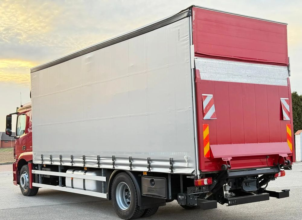 Mercedes-Benz ACTROS 1830/1827/1832/FIRANKA/WINDA/18 EUROPALET/AUTOMAT/Z NIEMIEC/2017/DUŻA ŁADOWNOŚĆ - Tent veoauto: pilt 4 Mercedes-Benz ACTROS 1830/1827/1832/FIRANKA/WINDA/18 EUROPALET/AUTOMAT/Z NIEMIEC/2017/DUŻA ŁADOWNOŚĆ - Tent veoauto: pilt 4