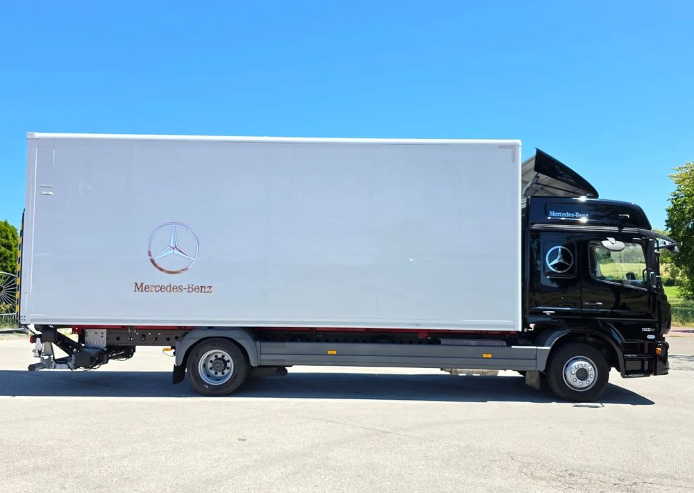 Külmutiga veoauto Mercedes-Benz ATEGO 1527/1530/IZOTERMA/WINDA/SPROWADZONY/E6/PIERWSZY WŁAŚCICIEL/AUTOMAT/18EURO PALET/STAN BARDZO DOBRY: pilt 9
