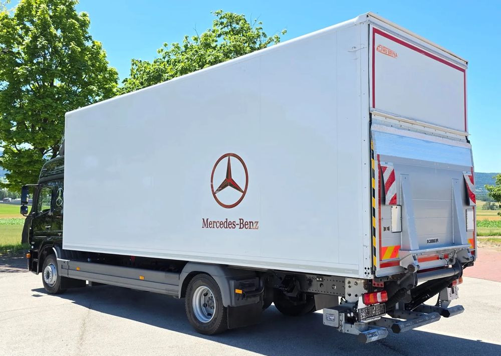 Mercedes-Benz ATEGO 1527/1530/IZOTERMA/WINDA/SPROWADZONY/E6/PIERWSZY WŁAŚCICIEL/AUTOMAT/18EURO PALET/STAN BARDZO DOBRY - Külmutiga veoauto: pilt 4 Mercedes-Benz ATEGO 1527/1530/IZOTERMA/WINDA/SPROWADZONY/E6/PIERWSZY WŁAŚCICIEL/AUTOMAT/18EURO PALET/STAN BARDZO DOBRY - Külmutiga veoauto: pilt 4