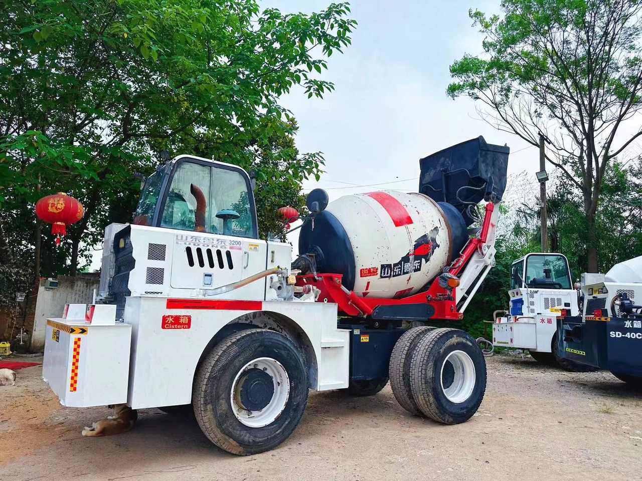 DEYI 2 cubic concrete mixer - Autobetoonisegisti: pilt 2 DEYI 2 cubic concrete mixer - Autobetoonisegisti: pilt 2