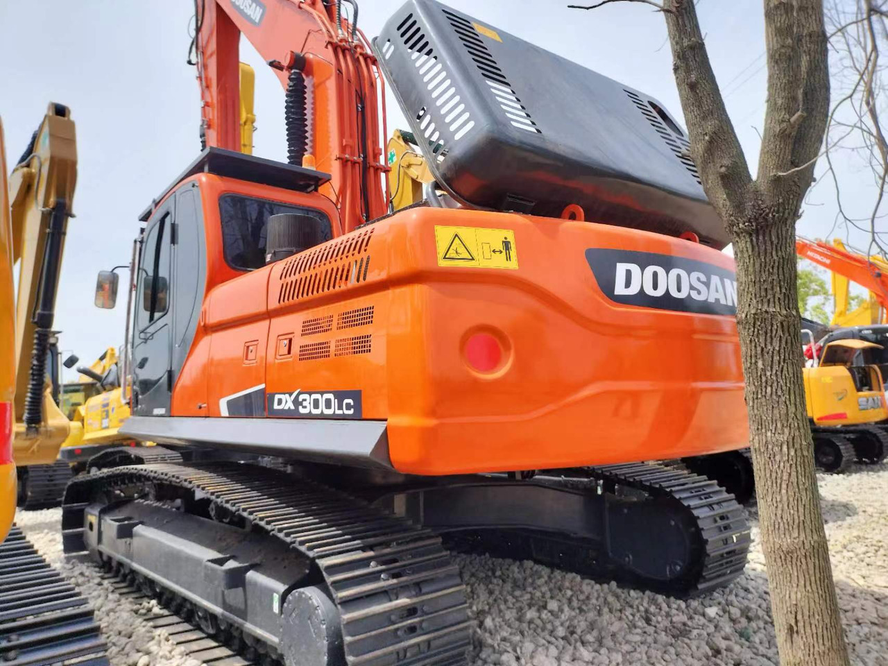 Doosan DX 300 Korea imports doosan DX300 - Lintekskavaator: pilt 1 Doosan DX 300 Korea imports doosan DX300 - Lintekskavaator: pilt 1
