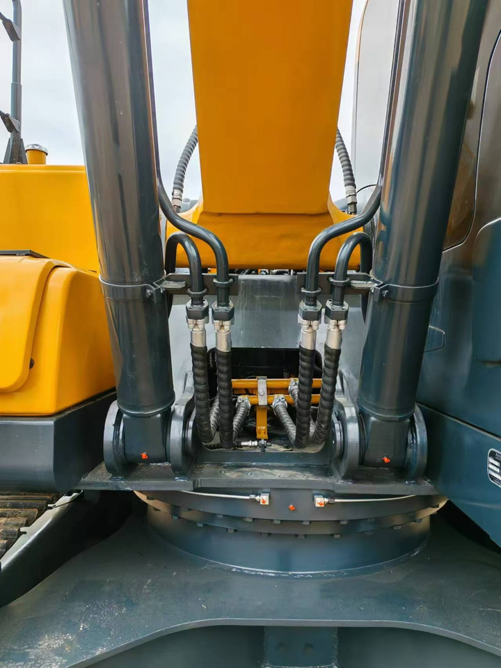 Hyundai Hyundai 220 LC-9 S - Lintekskavaator: pilt 4 Hyundai Hyundai 220 LC-9 S - Lintekskavaator: pilt 4