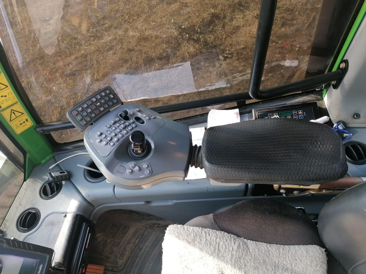 JOHN DEERE 1910E liising JOHN DEERE 1910E: pilt 13
