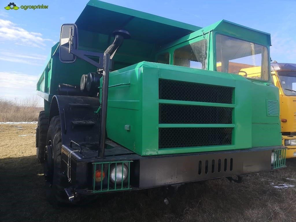 Belaz 75051 - Kastiga kallur/ Kiviveoauto: pilt 2 Belaz 75051 - Kastiga kallur/ Kiviveoauto: pilt 2
