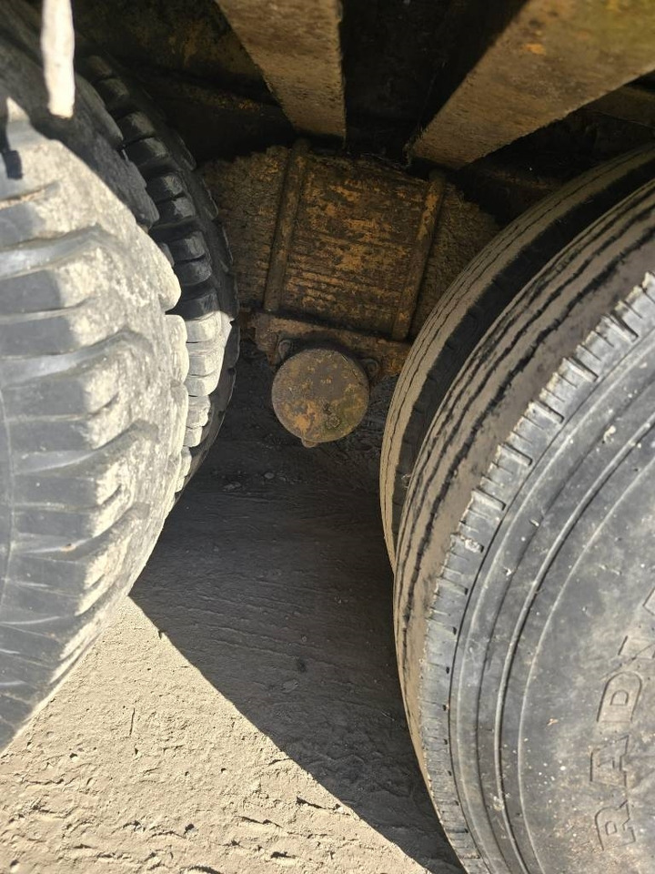 Bertoja 3 - Madal platvormpoolhaagis: pilt 3 Bertoja 3 - Madal platvormpoolhaagis: pilt 3