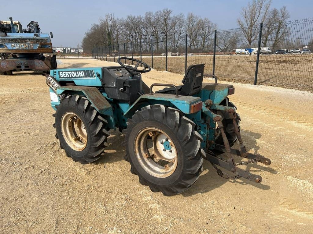 Bertolini 2033 - Traktor: pilt 5 Bertolini 2033 - Traktor: pilt 5
