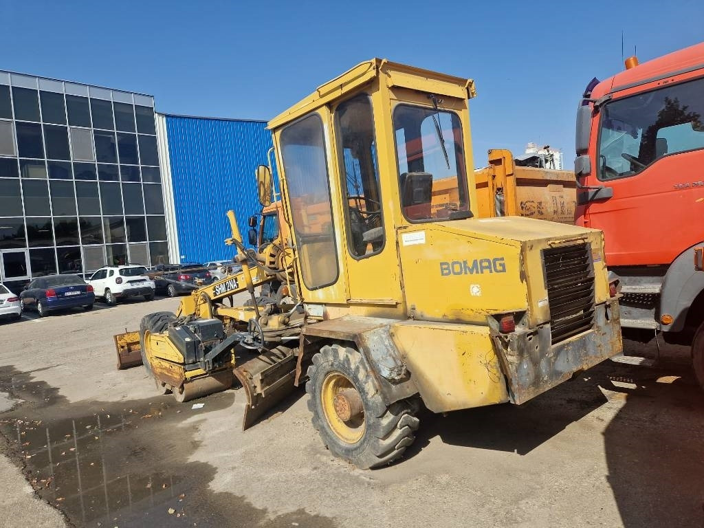 Bomag SHM2NA - Teehöövel: pilt 3 Bomag SHM2NA - Teehöövel: pilt 3