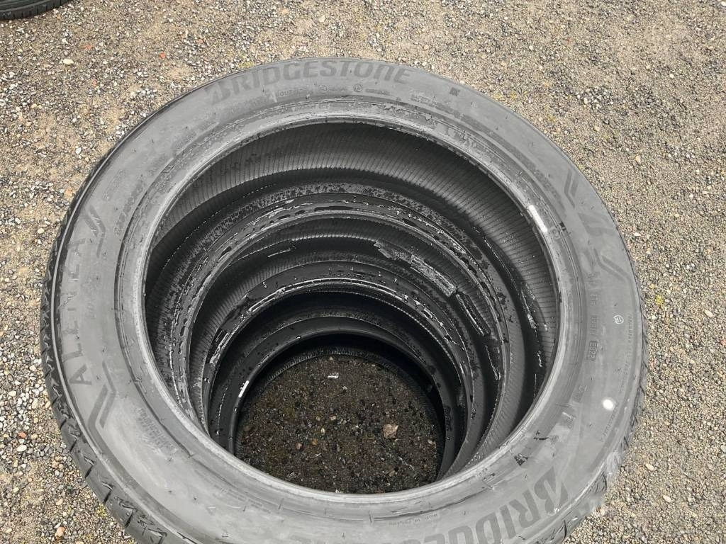 Bridgestone Alenza 255/50 R21 TYRES - Rehv - Veoauto: pilt 4 Bridgestone Alenza 255/50 R21 TYRES - Rehv - Veoauto: pilt 4
