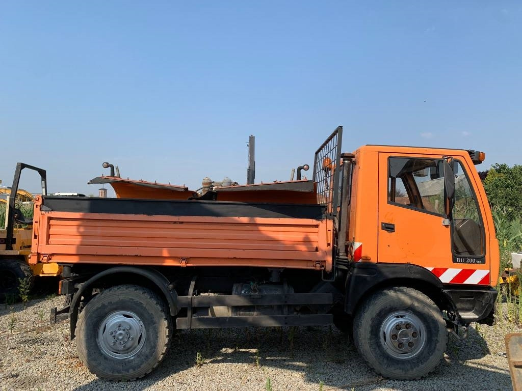 Bucher BU 200 - Lumekoristusmasina: pilt 3 Bucher BU 200 - Lumekoristusmasina: pilt 3