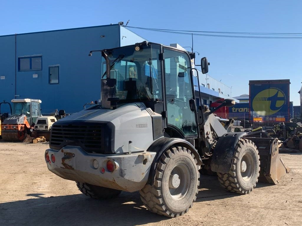 Rataslaadur CAT 908H: pilt 7