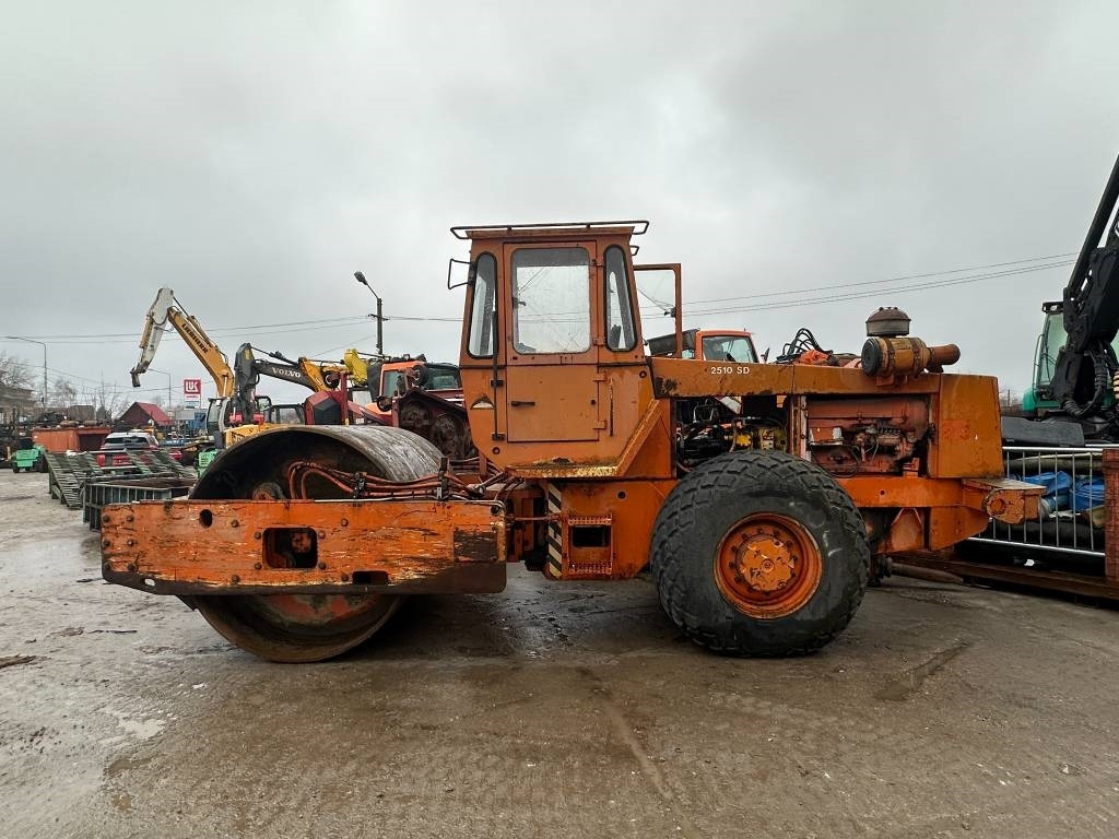 Hamm 2510 SD - Tihendaja: pilt 3 Hamm 2510 SD - Tihendaja: pilt 3