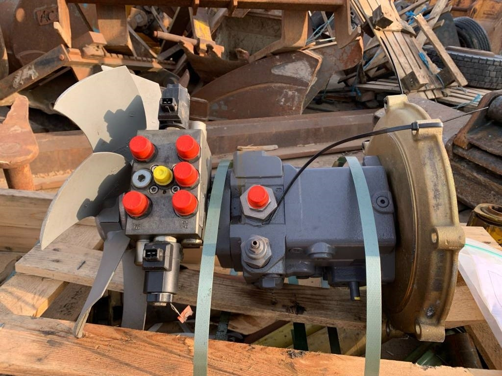 Hamm H12VV Hydraulic Pump - Hüdraulika - Ehitusmasinad: pilt 1 Hamm H12VV Hydraulic Pump - Hüdraulika - Ehitusmasinad: pilt 1