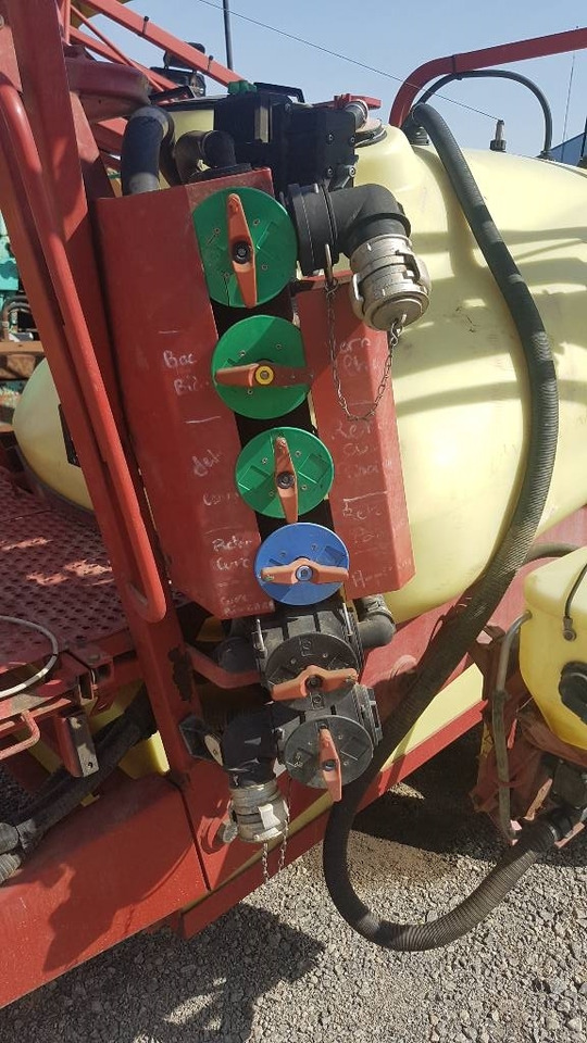 Hardi Commander 2200 - Järelveetav pritsija: pilt 4 Hardi Commander 2200 - Järelveetav pritsija: pilt 4