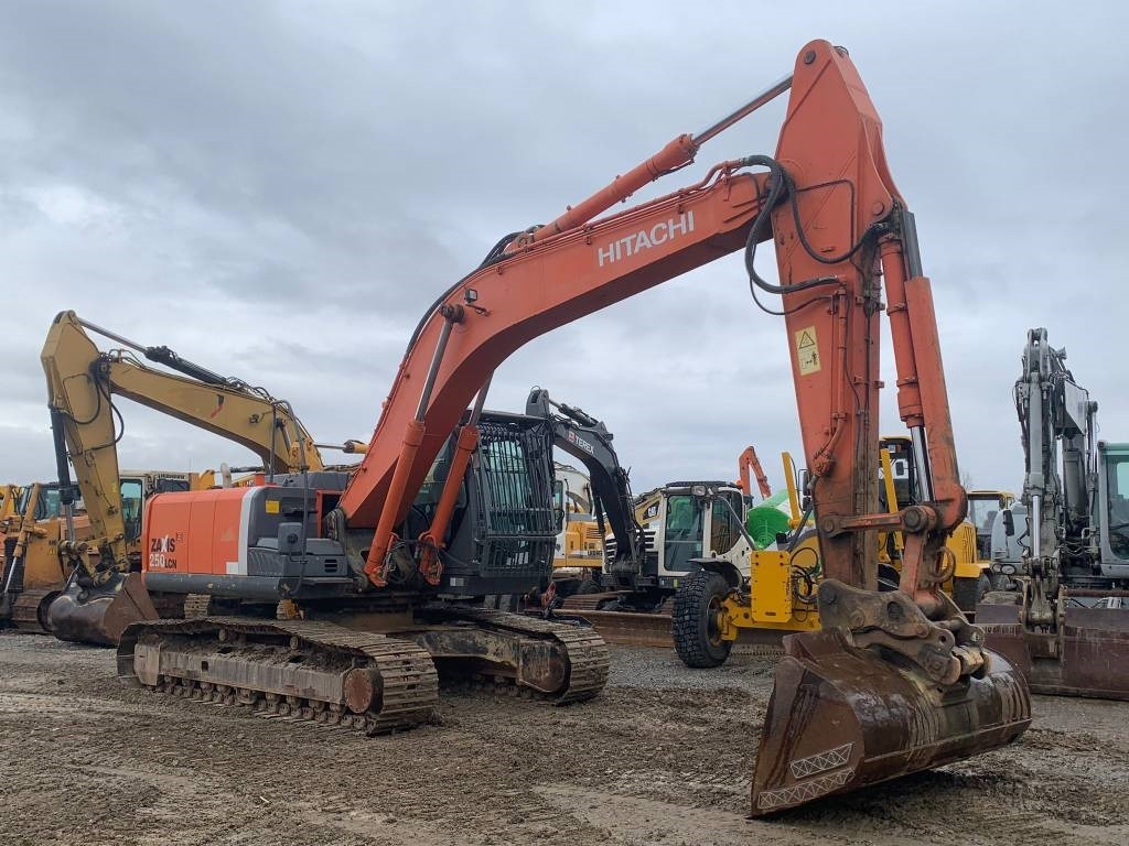 Hitachi ZX 250 LC N-3 - Lintekskavaator: pilt 4 Hitachi ZX 250 LC N-3 - Lintekskavaator: pilt 4