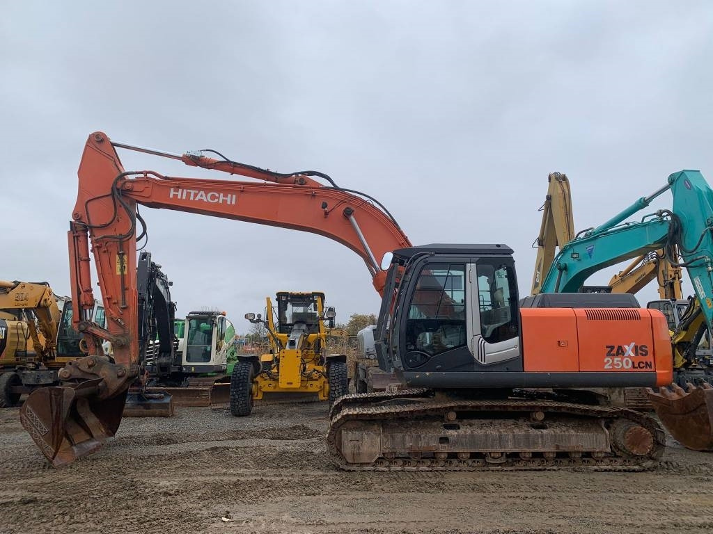 Hitachi ZX 250 LC N-3 - Lintekskavaator: pilt 2 Hitachi ZX 250 LC N-3 - Lintekskavaator: pilt 2