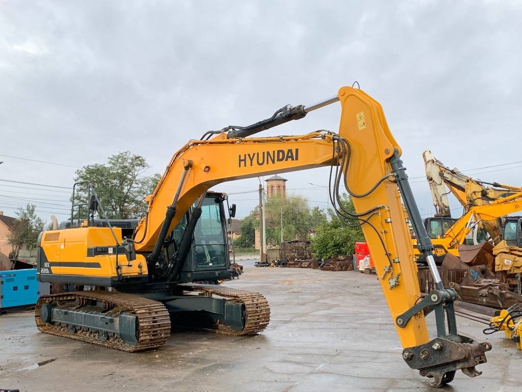 Hyundai HX 220 L - Lintekskavaator: pilt 4 Hyundai HX 220 L - Lintekskavaator: pilt 4