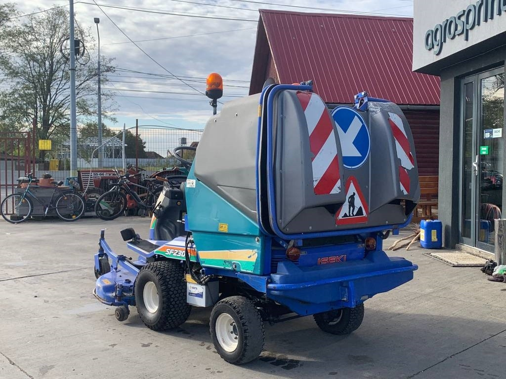 Iseki SF 230 FH - Muruniiduk: pilt 3 Iseki SF 230 FH - Muruniiduk: pilt 3