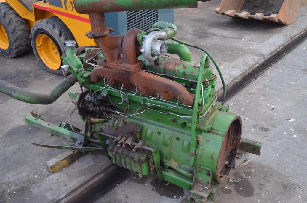 John Deere 3659 TZ - Mootor - Põllutööseade: pilt 2 John Deere 3659 TZ - Mootor - Põllutööseade: pilt 2