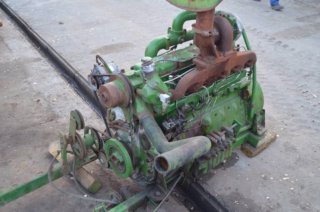 John Deere 3659 TZ - Mootor - Põllutööseade: pilt 3 John Deere 3659 TZ - Mootor - Põllutööseade: pilt 3