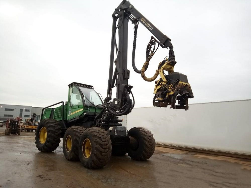 John Deere Timberjack 1470D - Metsatraktor: pilt 3 John Deere Timberjack 1470D - Metsatraktor: pilt 3