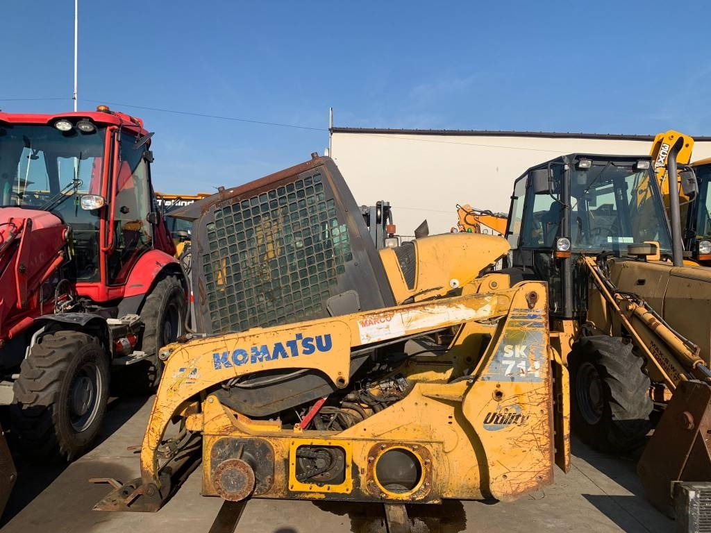 Komatsu SK 714 FOR PARTS - Kompaktlaadur: pilt 2 Komatsu SK 714 FOR PARTS - Kompaktlaadur: pilt 2