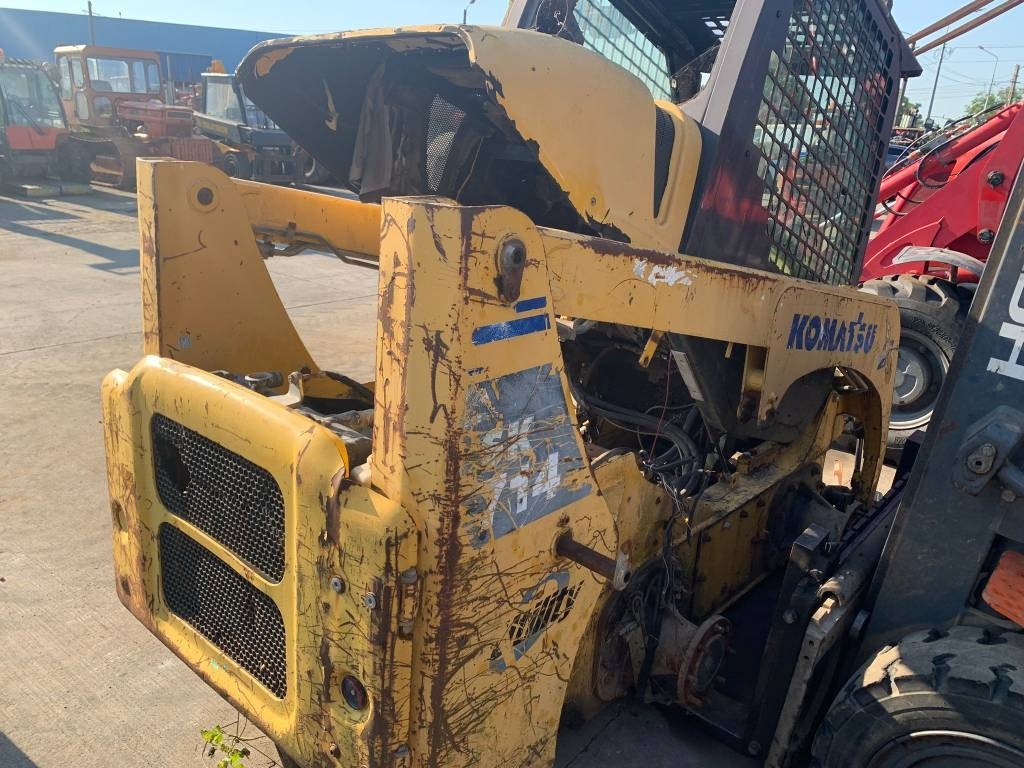 Komatsu SK 714 FOR PARTS - Kompaktlaadur: pilt 5 Komatsu SK 714 FOR PARTS - Kompaktlaadur: pilt 5
