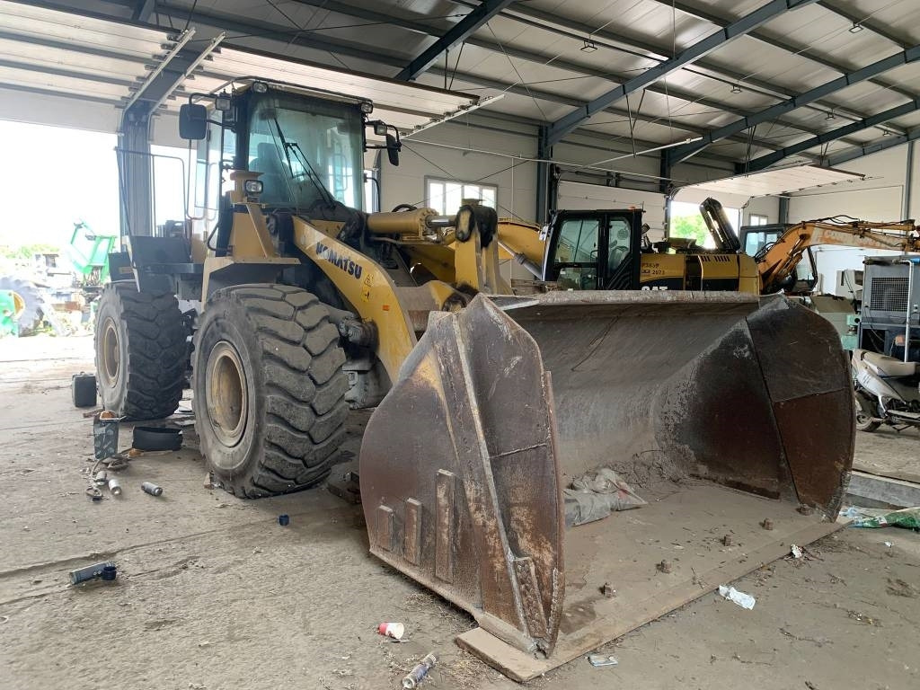 Komatsu WA 430-6 ENGINE PROBLEMS - Rataslaadur: pilt 3 Komatsu WA 430-6 ENGINE PROBLEMS - Rataslaadur: pilt 3