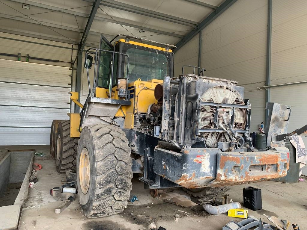 Komatsu WA 430-6 ENGINE PROBLEMS - Rataslaadur: pilt 4 Komatsu WA 430-6 ENGINE PROBLEMS - Rataslaadur: pilt 4