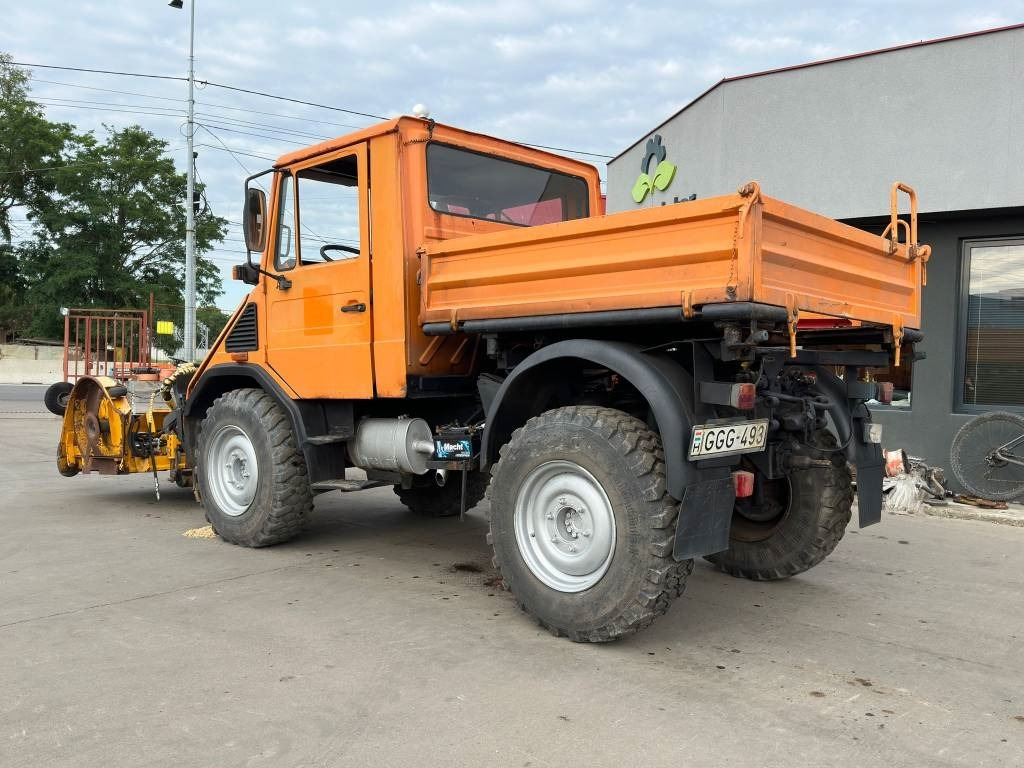 Mercedes-Benz Unimog 408/10 - Kommunaal-/ Erisõiduk: pilt 3 Mercedes-Benz Unimog 408/10 - Kommunaal-/ Erisõiduk: pilt 3