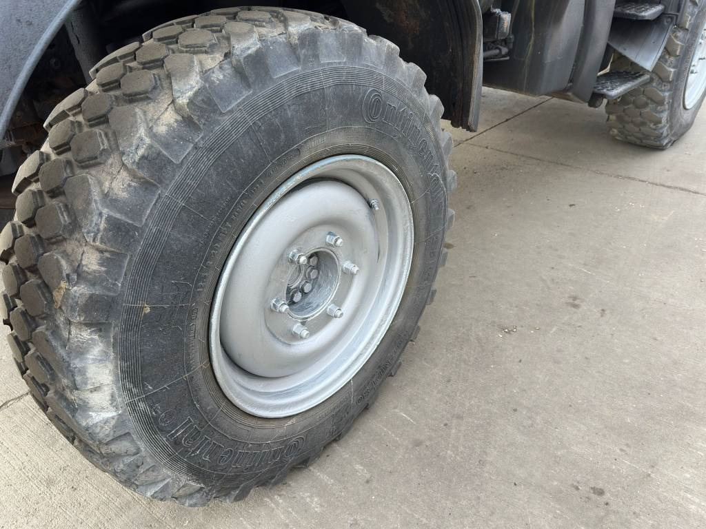 Kommunaal-/ Erisõiduk Mercedes-Benz Unimog 408/10: pilt 9 Kommunaal-/ Erisõiduk Mercedes-Benz Unimog 408/10: pilt 9