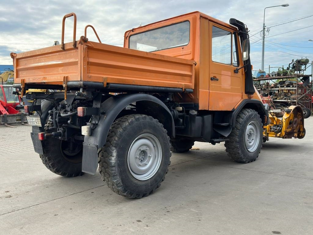 Kommunaal-/ Erisõiduk Mercedes-Benz Unimog 408/10: pilt 7 Kommunaal-/ Erisõiduk Mercedes-Benz Unimog 408/10: pilt 7
