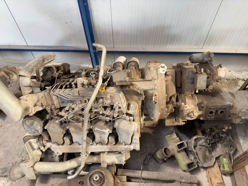 Liebherr D 924 TI-E ENGINE - Mootor - Ehitusmasinad: pilt 1 Liebherr D 924 TI-E ENGINE - Mootor - Ehitusmasinad: pilt 1